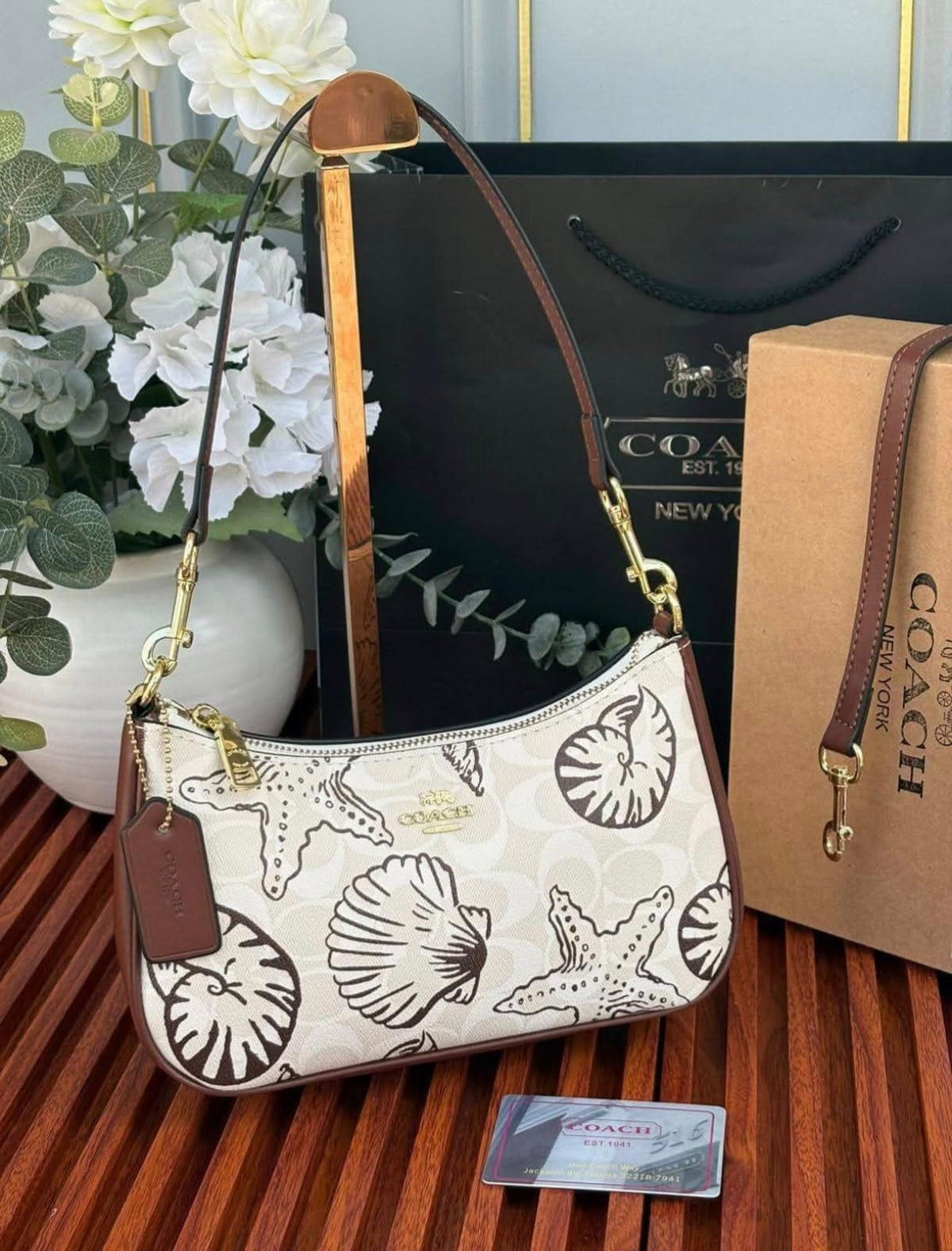 Bolsos y carteras NUUVEA